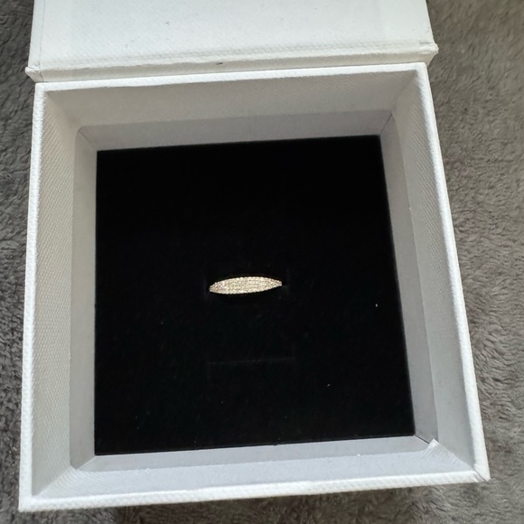 Mejuri Slim signet 14k gold natural diamonds - Picture 2 of 5